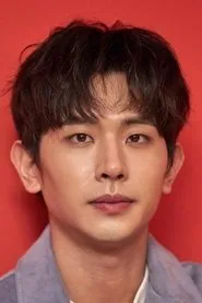 Retrato de Ji Yun-ho