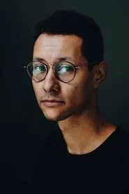 Retrato de Jim Ashilevi