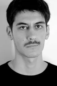 Foto de João Estima interpretando a Endymion en Diálogos Depois do Fim