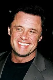 Joe Penny en The Operation