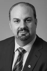 Retrato de John Aquino