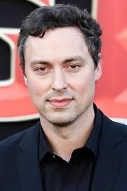Retrato de John Francis Daley
