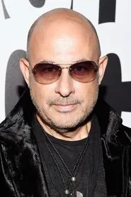 Retrato de John Varvatos