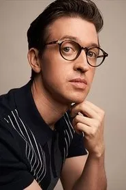 Foto de Jon Matteson interpretando a Richie Lipschitz en Nerdy Prudes Must Die