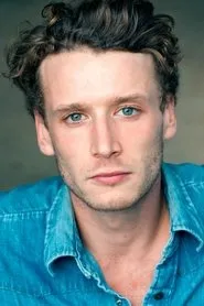 Retrato de Jordan Mooney