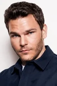 Foto de Josh Helman