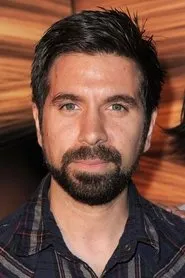 Retrato de Joshua Gomez