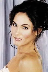 Julie St. Claire en El Poder del Mal