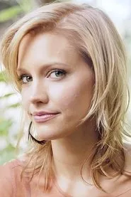 Foto de KaDee Strickland como Christy Crawford
