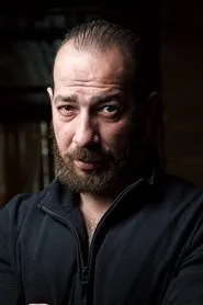 Retrato de Kamran Ağabalayev