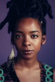 Kara Young en We Strangers