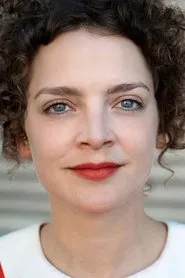 Karoline Bär en Die Reste meines Lebens