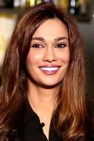 Foto de Kavita Sidhu interpretando a Zizie en Layar Lara