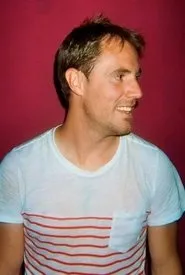 Keegan DeWitt en Be Good Daniel