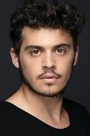 Kerem Alp Kabul en OVNI