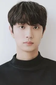 Foto de Kim Jae-won como Lee Ro-un