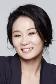 Foto de Kim Sun-young como Han Young-Mi