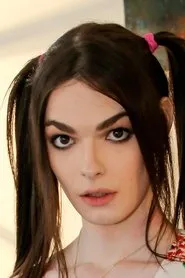 Retrato de Kira Crash