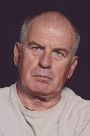 Retrato de Kostas Triantafyllopoulos