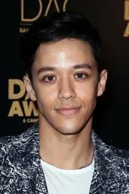 Retrato de Kyle Hanagami