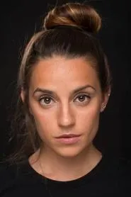 Foto de Laia Fontàn interpretando a Marga en Estación Rocafort