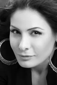 Laila Araby en Seeking a Man