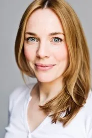 Laura Main en Path to Ecstasy