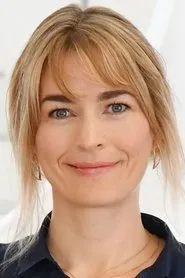 Laura Sofia Bach en No Right Turn