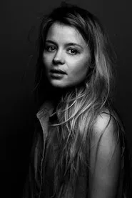Laure Lochet en La chute des hommes
