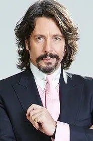 Retrato de Laurence Llewelyn-Bowen