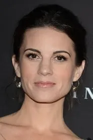Leah Cairns en El niñero