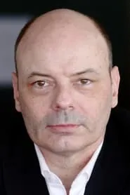 Lee Sellars en The Crimson Mask