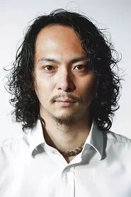Leo Ashizawa en Einstein y la bomba