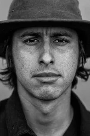 Retrato de Leo Romero