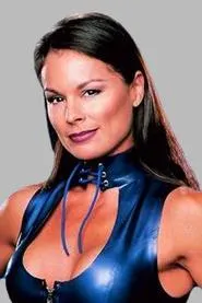 Lisa Moretti en WWE No Mercy 1999
