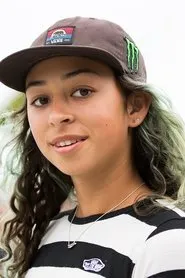 Lizzie Armanto en Saturdays
