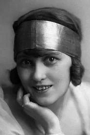 Retrato de Lo Bergner