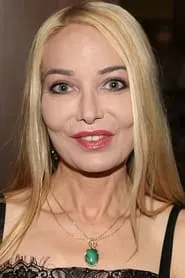 Lorielle New en The Pit and the Pendulum