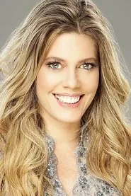 Foto de Lorna Cepeda como Patricia Fernández