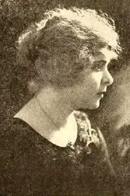 Lottie Kruse en The Deciding Kiss