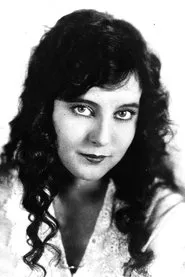 Lottie Pickford en The Man from Funeral Range