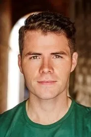 Lucas Linehan en Monster Pies