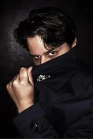 Lucio Fonza en Roach Motel