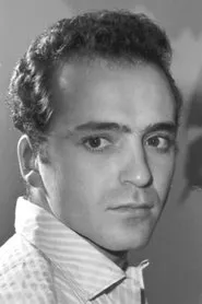 Luis Bayardo en En el último trago