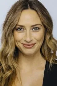 Lyndsi LaRose en Bury the Bride