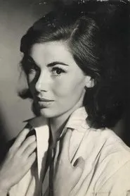 Madeleine Fischer en La morte viene dallo spazio