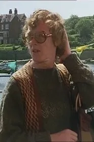 Madge Hindle en Miss A and Miss M