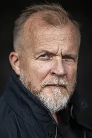 Retrato de Mads Jørgensen
