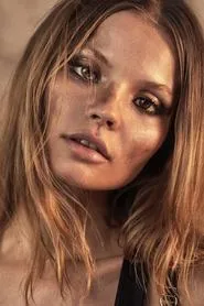 Magdalena Frackowiak en McQueen
