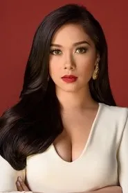 Foto de Maja Salvador como Janine del Castillo